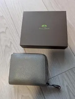 PELLE BORSA 二つ折り財布 箱付きのサムネイル