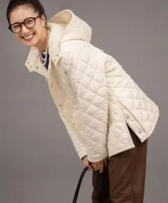 【新品未使用】ビーミング　キルティングフードショートブルゾン　アイボリー　 M