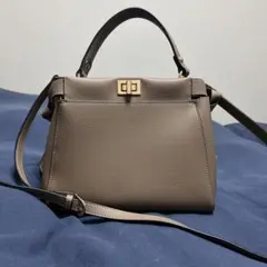 ショルダーストラップ ハンドバッグ