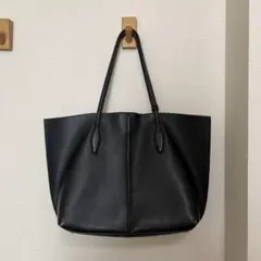 トッズ　トートバッグ　ブラック