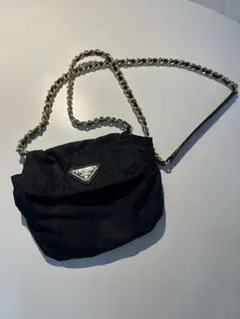 PRADA キルティング　ショルダーバッグ 三角ロゴ　ブラック　ミニバッグ