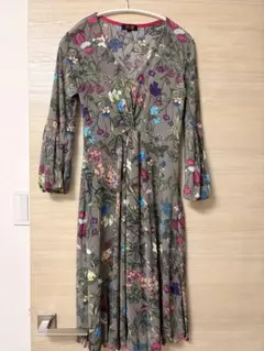 Regina Sorrento 花柄七分袖ワンピースのサムネイル