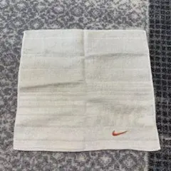 NIKE タオルハンカチ ホワイト オレンジロゴのサムネイル