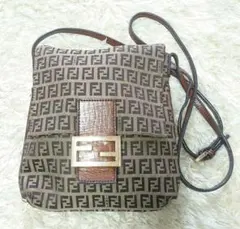 希少モデル フェンディ マンマバケット ズッキーノ ショルダーバッグ ズッカ柄 FENDI（フェンディ） ズッキーノ柄 ショルダーバッグ ハンドバッグ