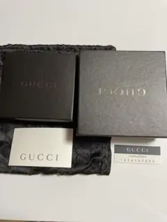 GUCCI  箱　＆　巾着袋