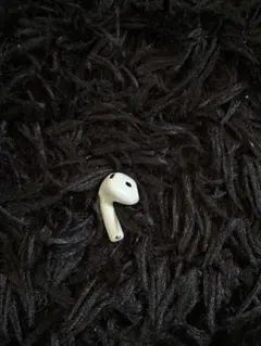 Apple AirPods 本体 片耳のみ 左耳のサムネイル