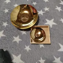 金属製皿と木製トレイのセット2点