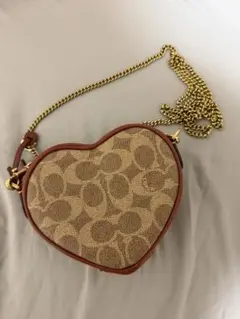 COACH ハート型 ショルダーバッグ キルティング ベージュ レザー