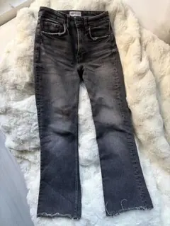 ZARA ダークグレー ブーツカットデニム 23