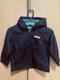 Nike フード付き黒ジャケット　100