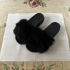 ■*■様 ブラックファー付きスライドサンダル