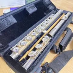 動作確認済】 希少 ヤマハ フルート YFL-211PS リップ銀製 Eメカ付