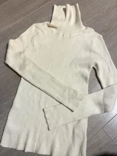 coca 軽量　リブタートルネックニット　アイボリー