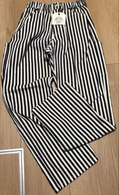 ※未使用タグ付き※男の子130センチ　ストライプパンツ