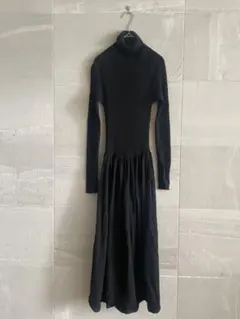 ユニクロ　リブニット　ロングワンピース　タートルネック　ブラック　M