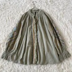 ZARA TRF ボリューム袖 刺繍 ギャザー フリンジシャツ カーキ XSのサムネイル