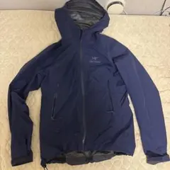 ARC'TERYX ネイビー マウンテンパーカー