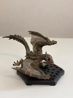 ティガレックス亜種　モンスターハンターフィギュア