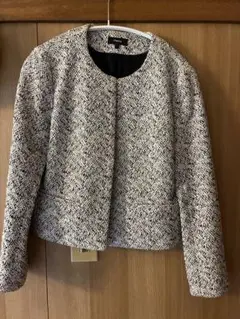 白 テーラードジャケット