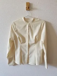 NATURAL BEAUTY アイボリー シャツ Sサイズ