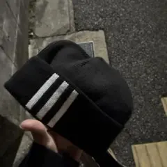 黒 3本ストライプ ニット帽
