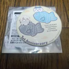 ちいかわ　もぐもぐ本舗　ノベルティ　缶バッジ