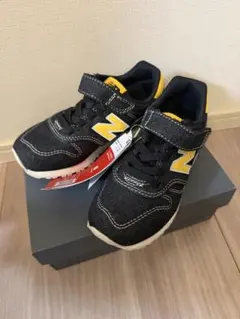 New Balance ニューバランス　VY373DA2 ネイビー　17.5cm