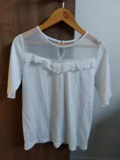 ホワイト フリル付き Tシャツ サイズF
