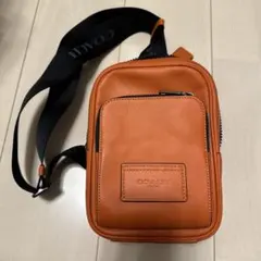 COACH オレンジレザー ショルダーバッグ