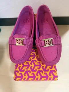 TORY BURCH ローファー ピンク ゴールド金具 トリーバーチ ローファーのサムネイル
