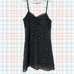 黒い花柄キャミミニワンピース