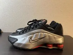 Nike Shox R4 ナイキ　ショックス　シルバー/ブラック/レッド