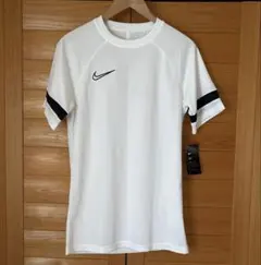 Nike ホワイトメッシュシャツ　USサイズ　S