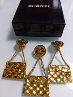CHANELマトラッセバッグモチーフイヤリング&ブローチ