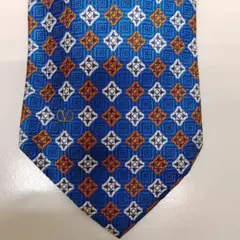 VALENTINO　総柄ネクタイ