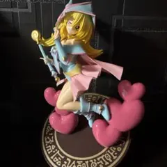 遊戯王 ブラック・マジシャン・ガール フィギュア
