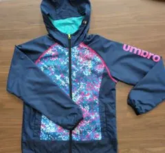Umbro フード付きウィンドブレーカー