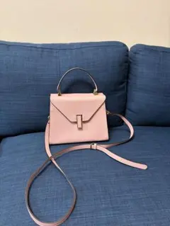 ピンクハンドバッグのサムネイル