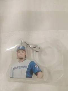 北海道日本ハムファイターズ 伊藤大海 めじるしチャーム　17番