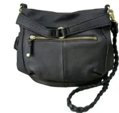 Beaure ヴューレ　ブラック　レザー 三つ編みショルダーバッグ　タッセル付き