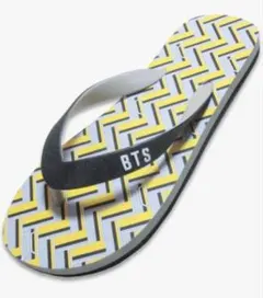 新品タグ付！ BTS 公式 ビーチサンダル IDOL幾何学柄 SUGA 24cmのサムネイル