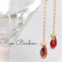 ワインレッドスワロフスキーカットドロップゴールドチェーン　ピアス／イヤリング