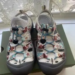 KEEN POTTER マルチカラー スポーツサンダル