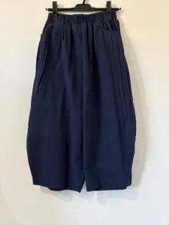 美品☆ガウチョコクーンパンツ　ネイビー