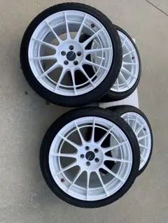 エンケイ　NT03RR 18インチ　5穴　PCD100 4本のサムネイル
