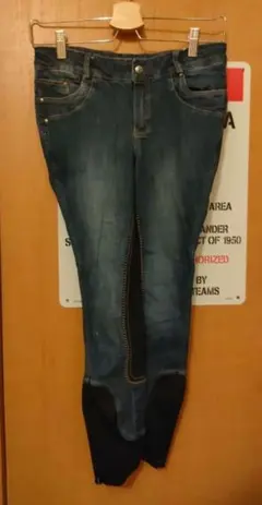 Item thumbnail for item a5b933f0-ff64-454a-9d17-c2d72d7a4086