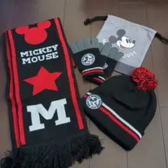 ミッキー　あったか4点セット　手袋　帽子　マフラー　巾着袋