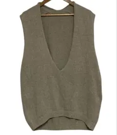 Lily Linen Vネック ベストのサムネイル