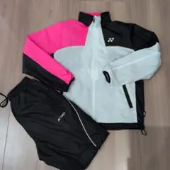 美品☆YONEX ウインドブレーカー 140