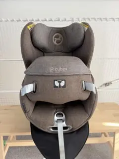 Cybex sirona plus サイベックス　シローナプラス　伊勢丹限定